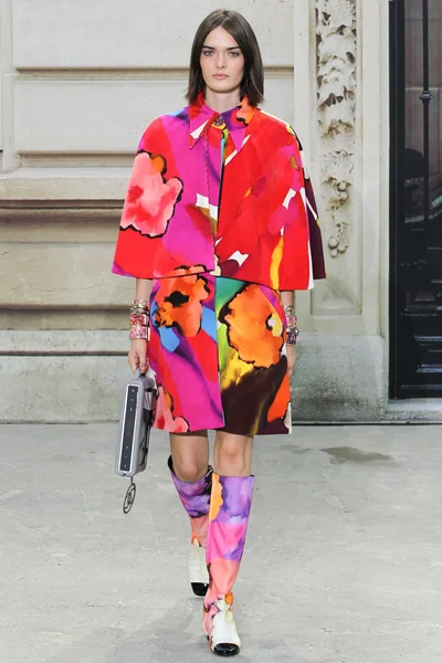 Look 17